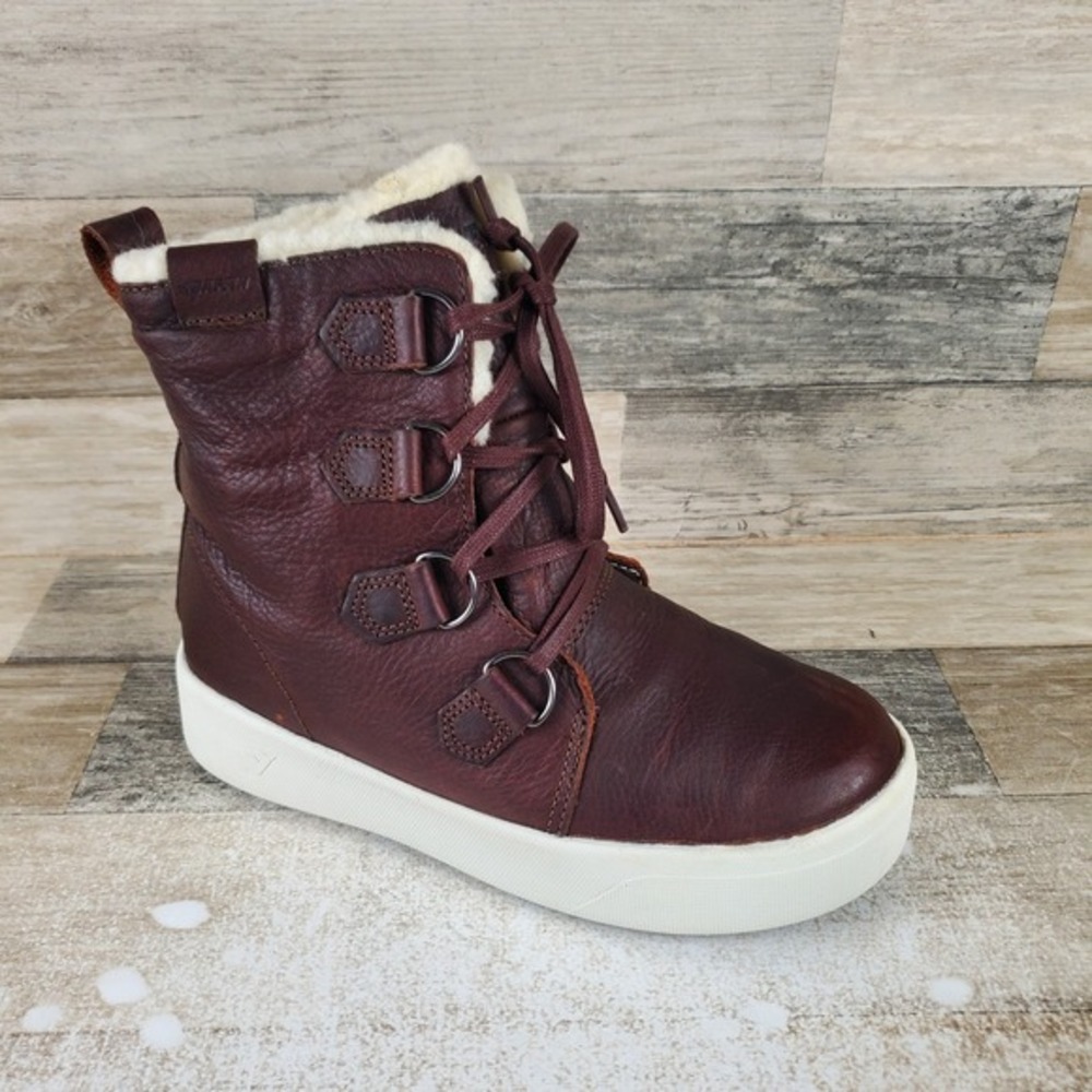Baffin High Park Women‎ Winter Boots Sz 6.5 Leather Lace Up Waterproof